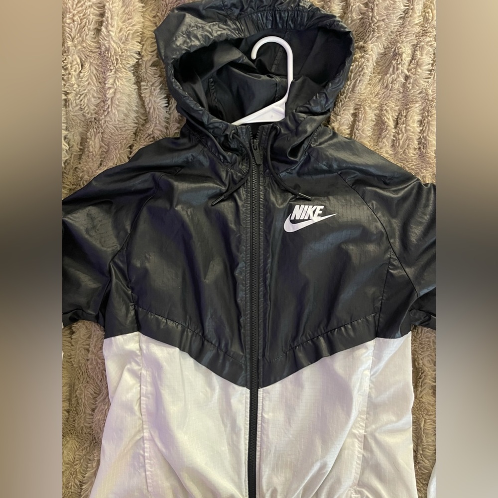 Nike windbreaker